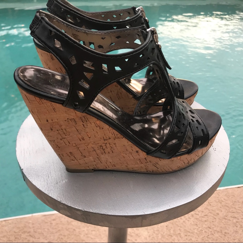 Carlos Santana Black Cork Wedges with Zipper front